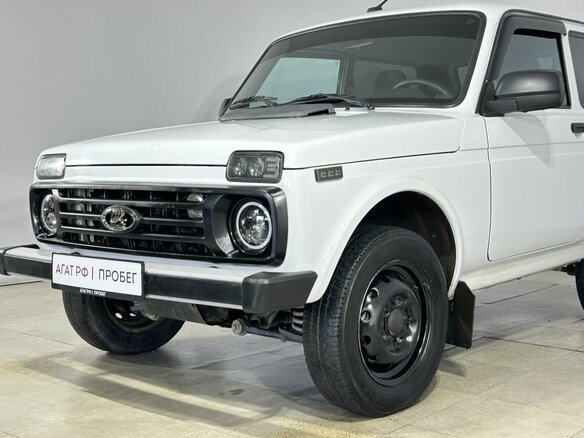 2023 Lada (ВАЗ) Niva Legend I, белый, 900000 рублей - вид 11