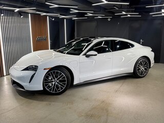2021 Porsche Taycan I, белый, 7900000 рублей, вид 3