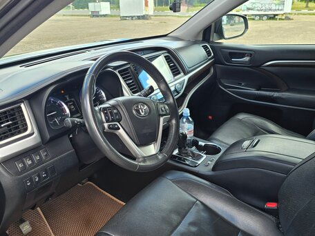 2015 Toyota Highlander III (XU50), серый, 3200000 рублей, вид 5