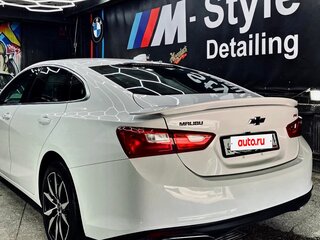 2019 Chevrolet Malibu IX Рестайлинг, белый, 1890000 рублей, вид 3