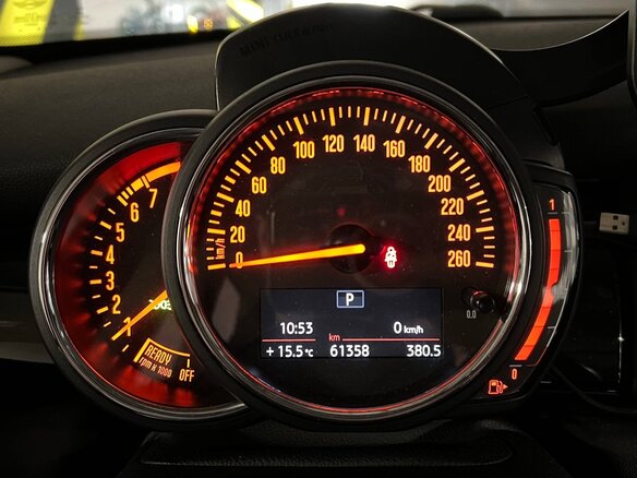 2018 Mini Hatch Cooper III (F55/F56) Рестайлинг, синий, 2050000 рублей - вид 9