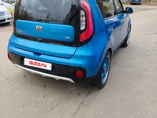 2017 Kia Soul II Рестайлинг, синий, 1100000 рублей, вид 5