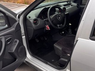 2014 Renault Duster I, серый, 790000 рублей, вид 4