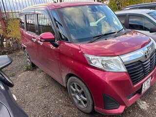 2017 Toyota Roomy I, красный, 847000 рублей, вид 2