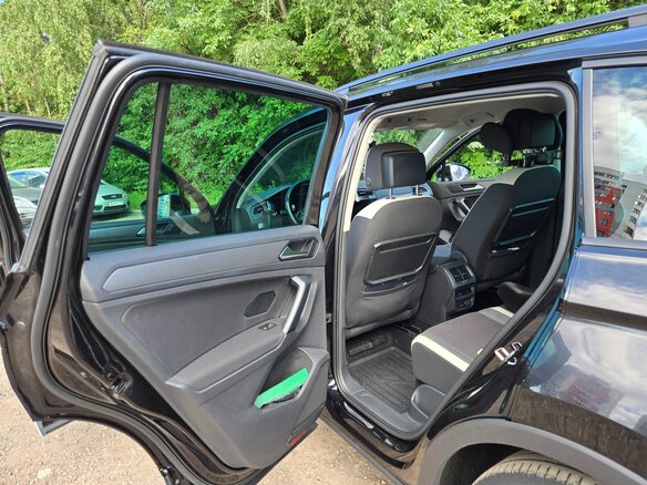 2019 Volkswagen Tiguan II, чёрный, 2300000 рублей - вид 11