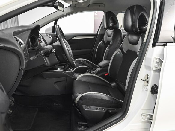 2012 Citroen C4 II, белый, 970000 рублей - вид 9