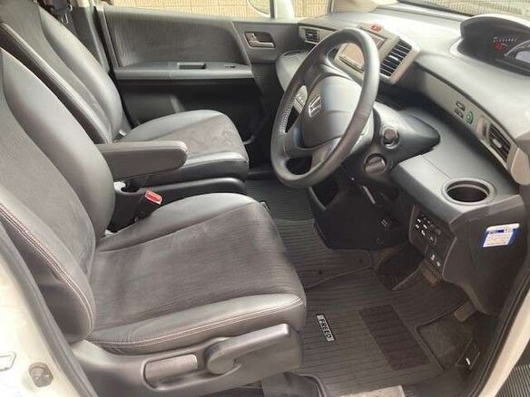 2016 Honda Freed I Рестайлинг 2, белый, 887000 рублей - вид 3