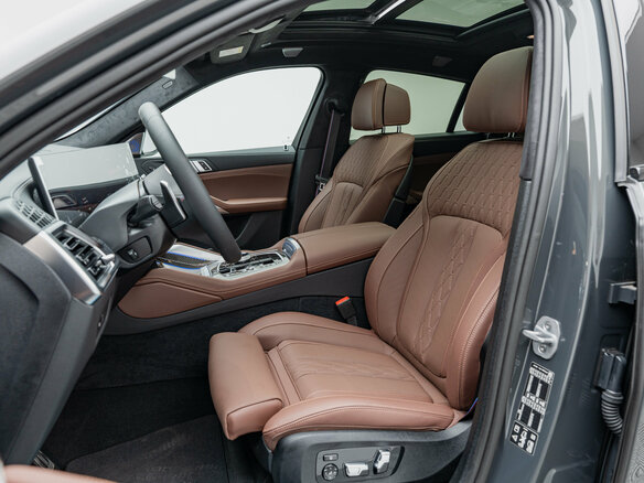 2026 BMW X6 M60i III (G06) Рестайлинг, серый, 19740000 рублей - вид 18