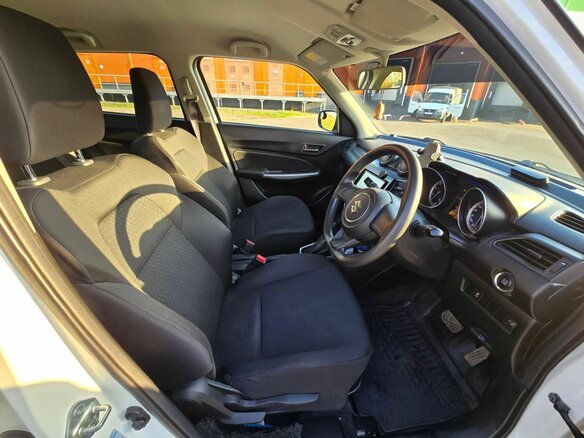 2017 Suzuki Swift V, белый, 1100000 рублей - вид 9