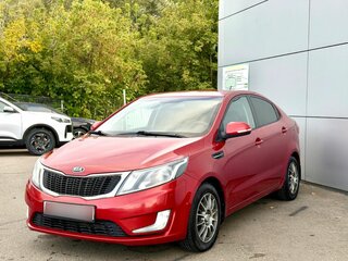 2013 Kia Rio 5-speed III, красный, 770000 рублей, вид 1