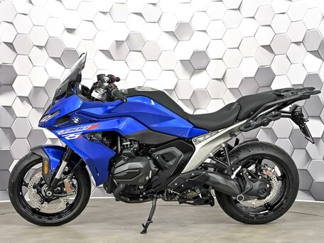 2025 BMW R 1300 RS, синий, 2449000 рублей, вид 4