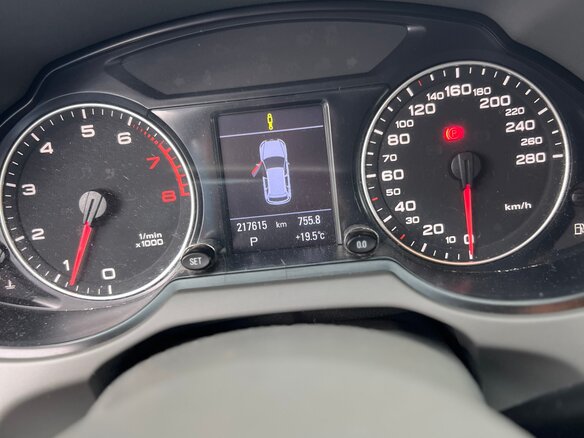 2009 Audi Q5 I (8R), фиолетовый, 1550000 рублей - вид 4