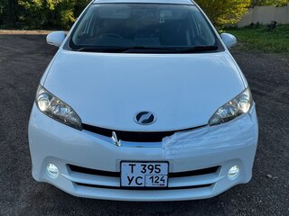 2011 Toyota Wish II, белый, 1400000 рублей, вид 2