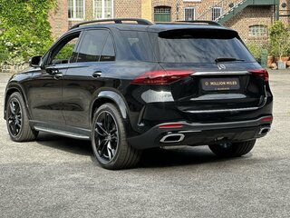 2026 Mercedes-Benz GLE 450 d II (V167) Рестайлинг, чёрный, 13990000 рублей, вид 2