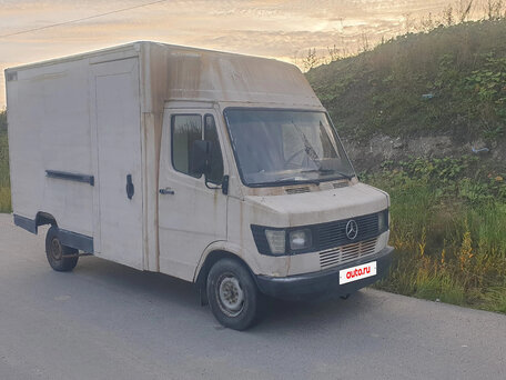 1995 Mercedes-Benz T1, жёлтый, 369000 рублей, вид 4