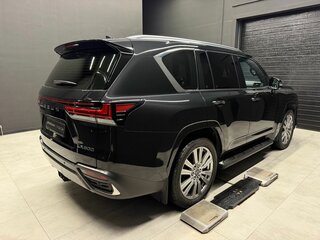 2023 Lexus LX 600 IV, чёрный, 14700000 рублей, вид 4