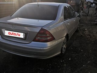 2003 Mercedes-Benz C-Класс 200 II (W203), серебристый, 320000 рублей, вид 3