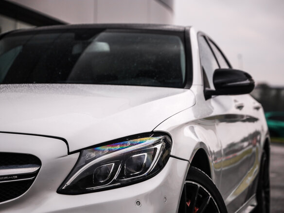 2015 Mercedes-Benz C-Класс 200 IV (W205), чёрный, 1827000 рублей - вид 1