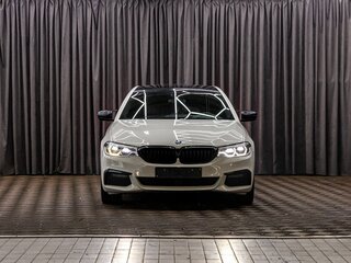 2019 BMW 5 серии 520i VII (G30/G31/G38), белый, 2995000 рублей, вид 2