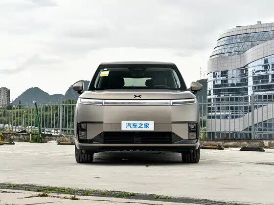 2026 Xpeng GX, бежевый, 7650206 рублей - вид 1