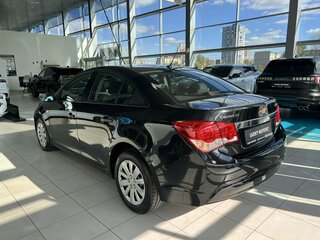 2013 Chevrolet Cruze I Рестайлинг, чёрный, 895000 рублей, вид 4
