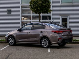 2018 Kia Rio IV, коричневый, 1295000 рублей, вид 4