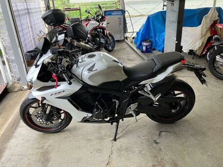 2024 Honda CBR 650R, белый, 977000 рублей, вид 1