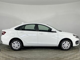 2026 Lada (ВАЗ) Vesta I Рестайлинг (NG), белый, 1730000 рублей, вид 3