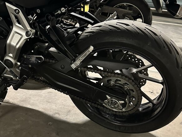 2015 Yamaha MT-07 (FZ-07), серый, 650000 рублей - вид 9