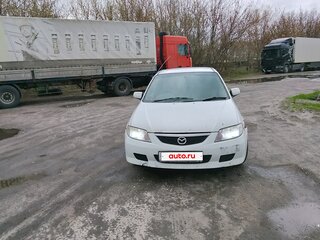 2002 Mazda Familia VIII (BJ), белый, 95000 рублей, вид 1