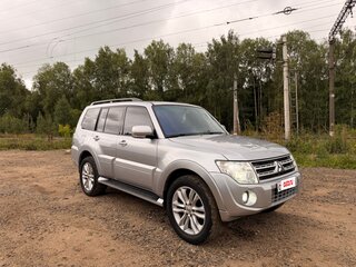 2011 Mitsubishi Pajero IV Рестайлинг 1, серый, 1850000 рублей, вид 3
