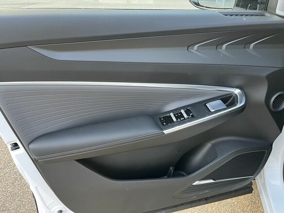 2026 Geely Cityray, белый, 3204990 рублей - вид 14