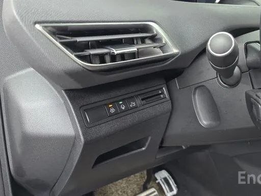 2021 Peugeot 3008 II Рестайлинг, белый, 2780000 рублей - вид 24