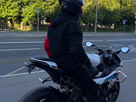 2025 BMW S 1000 RR, белый, 2350000 рублей, вид 5