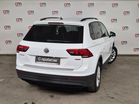 2020 Volkswagen Tiguan II, белый, 2029000 рублей - вид 3