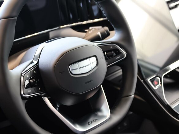 2026 Geely Atlas II, белый, 3909990 рублей - вид 13
