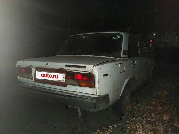 1998 Lada (ВАЗ) 2107, белый, 40000 рублей - вид 3