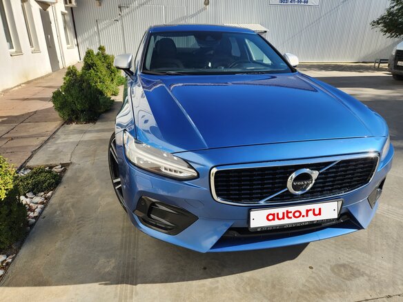 2017 Volvo S90 II, голубой, 3380000 рублей