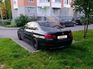 2013 BMW 5 серии 520i VI (F10/F11/F07), чёрный, 1650000 рублей, вид 1