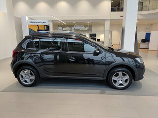 2021 Renault Sandero Stepway II Рестайлинг, чёрный, 1270000 рублей, вид 4