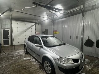 2006 Renault Megane II Рестайлинг, серый, 450000 рублей, вид 2