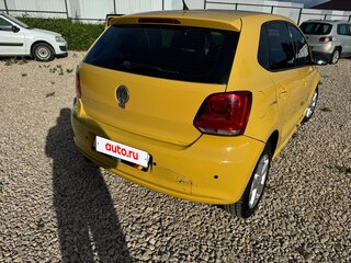2011 Volkswagen Polo V, жёлтый, 510000 рублей, вид 4