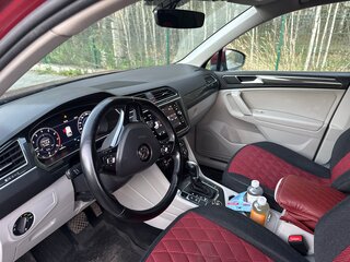 2017 Volkswagen Tiguan II, пурпурный, 2300000 рублей, вид 5