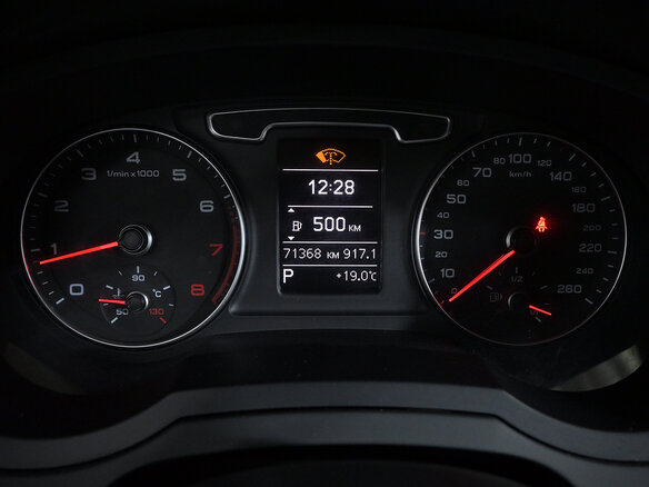 2013 Audi Q3 I (8U), синий, 2050000 рублей - вид 10