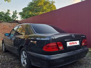1997 Mercedes-Benz E-Класс 230 II (W210, S210), чёрный, 345451 рублей, вид 5