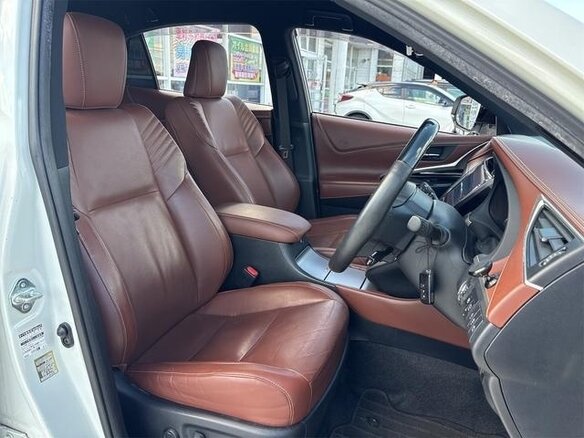 2018 Toyota Harrier III (XU60) Рестайлинг, белый, 2390000 рублей - вид 20