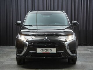 2021 Mitsubishi Outlander III Рестайлинг 3, чёрный, 2577000 рублей, вид 2
