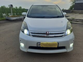 2010 Toyota ISis I Рестайлинг, белый, 1219000 рублей, вид 2