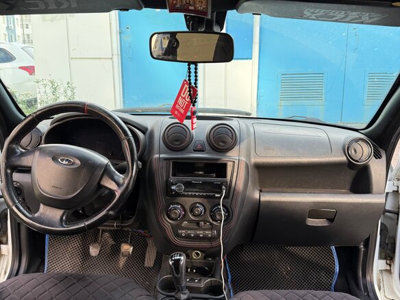 2015 Lada (ВАЗ) Granta Sport I, белый, 700000 рублей - вид 5