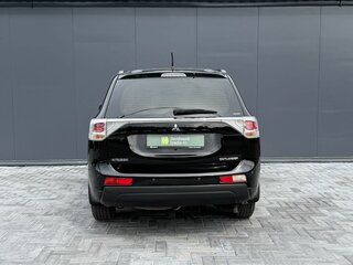 2013 Mitsubishi Outlander III, чёрный, 1340000 рублей, вид 4
